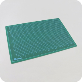 ECOBRA cutting mat A3, 45 x 30 cm, green/black 