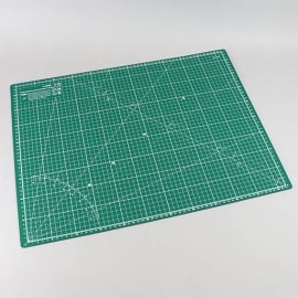 Cutting mat, A2, 60 x 45 cm, self-healing, with grid, green/black 