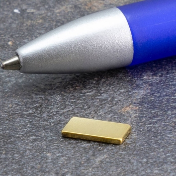 Block magnets neodymium, golden plated 