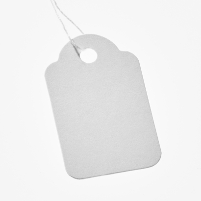 Hanging labels with thread 24 x 39 mm